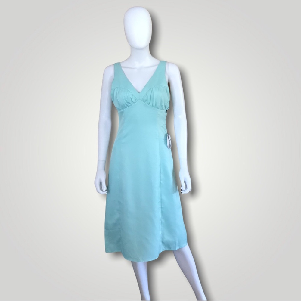 Line & Dot  Sleeveless Dress